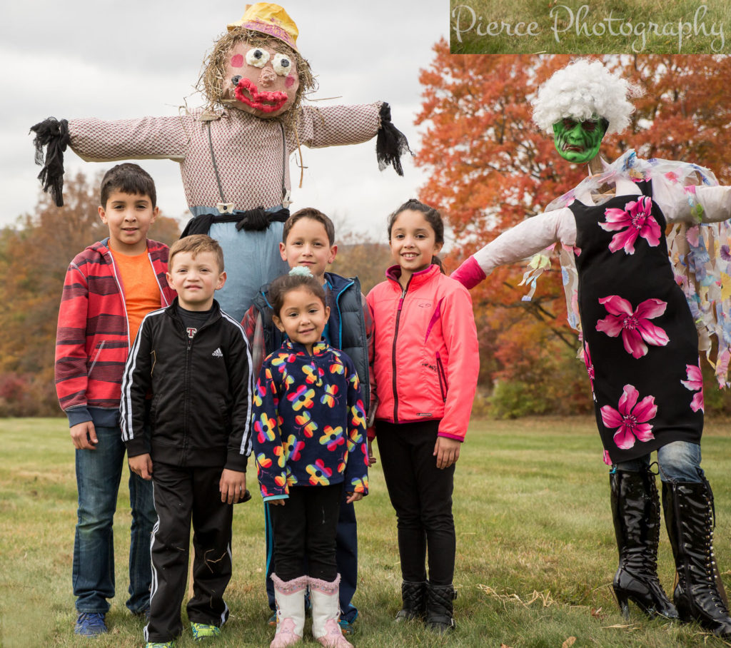 Kids and scarecrow / Pierce Photography