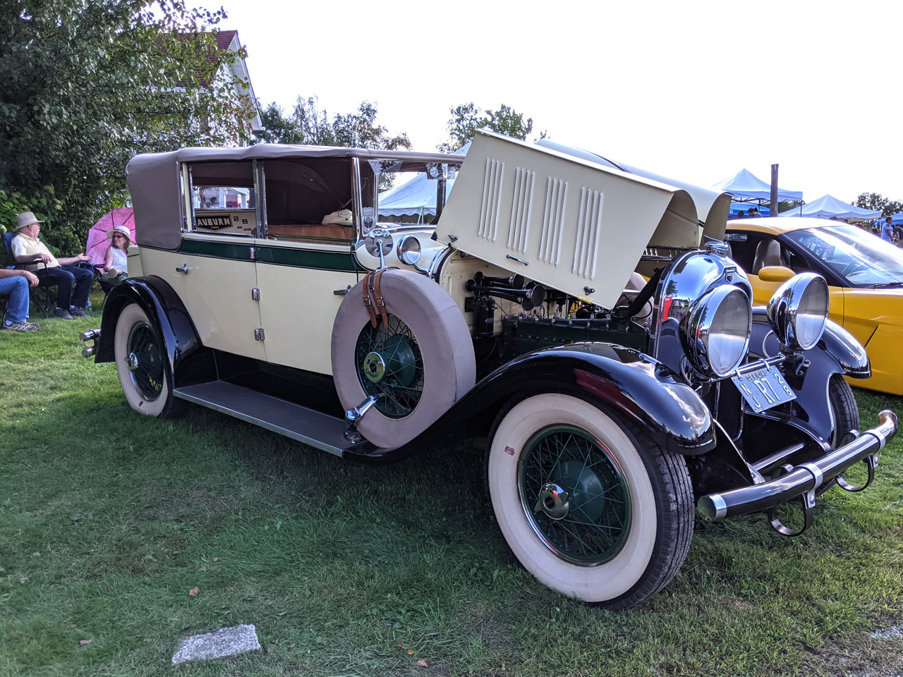 Auburn 1928 passenger view